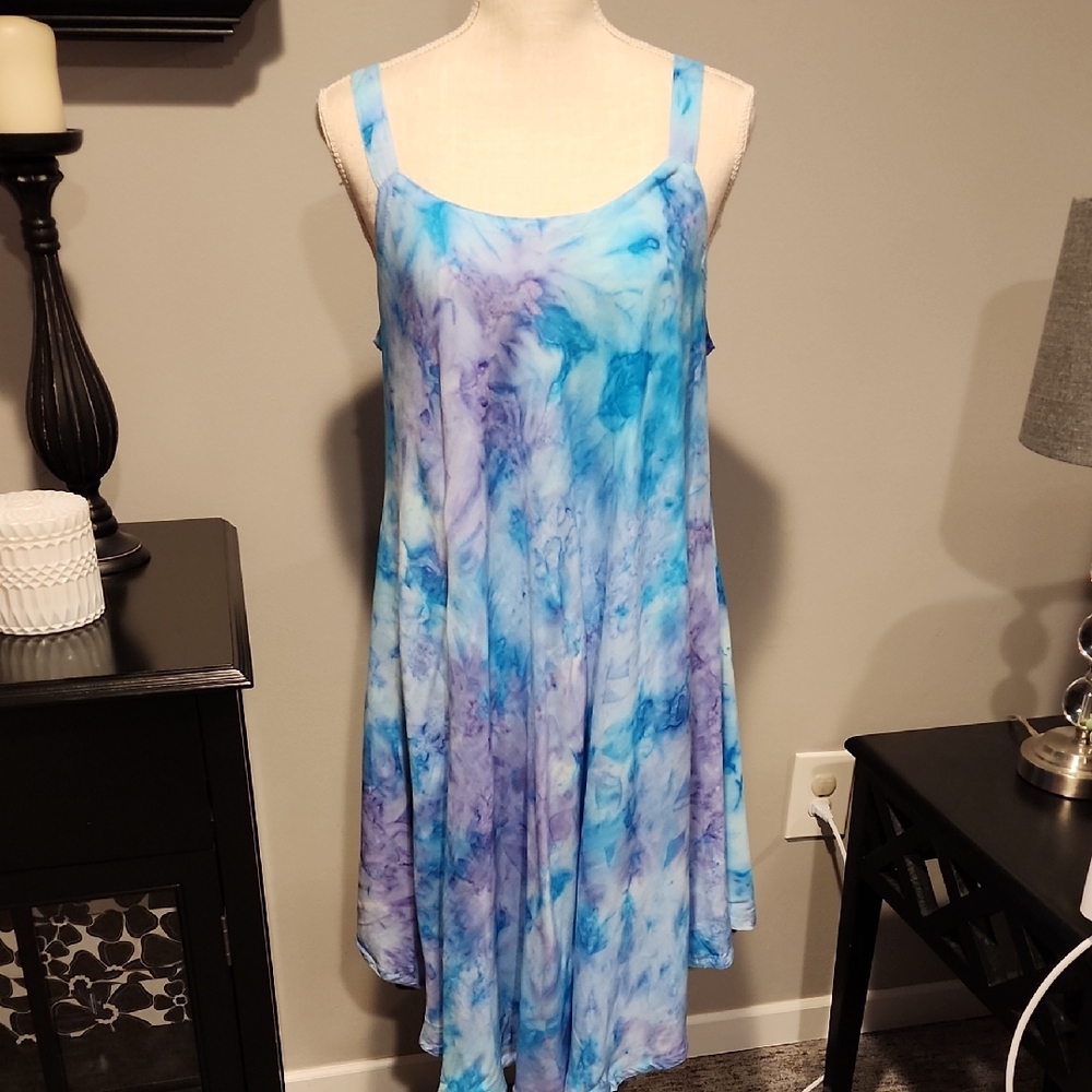 NWT Del Sole Blue and Purple Tie-Dye Women's Dress Pit To Pit 24 In Length 36 In